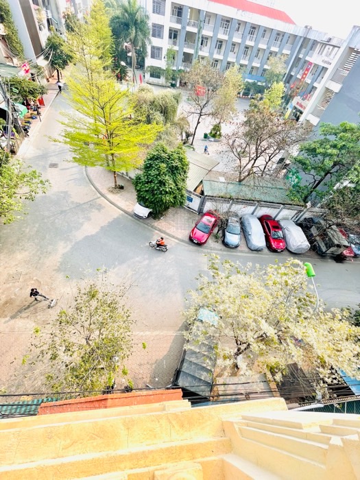bán nhà Thanh Xuân VIEW HỒ, kinh doanh sầm uất ngày đêm