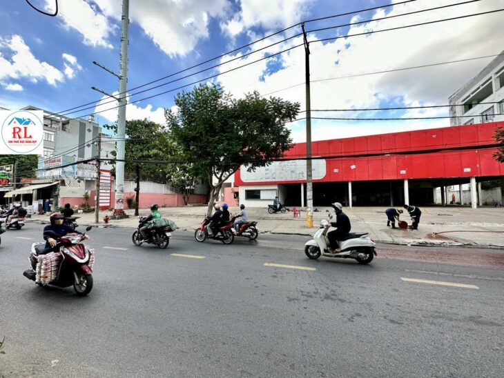 Cho Mặt Bằng 856 Âu Cơ, Phường 14, Quận Tân Bình, TPHCM.DT:1.859m2 – Giá 550 Triệu