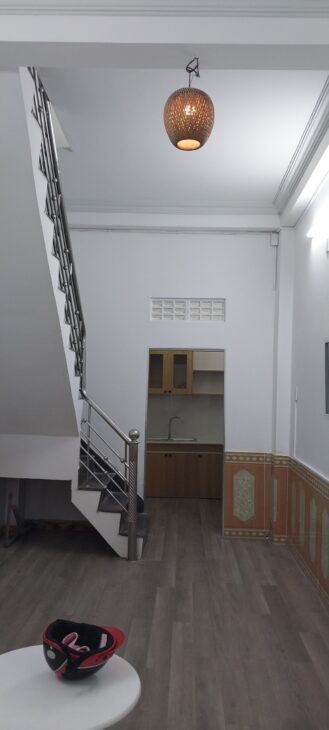 # 1.75 tỷ Nhà kiệt Nguyễn Tất Thành, gần trường Đinh Bộ Lĩnh, 30m2, 2.5 tầng cứng cáp, sạch đẹp
