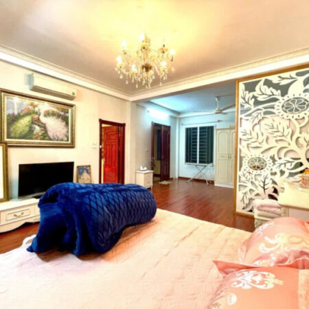bán nhà Đống Đa 54m sát phố nhà đẹp full nội thất
