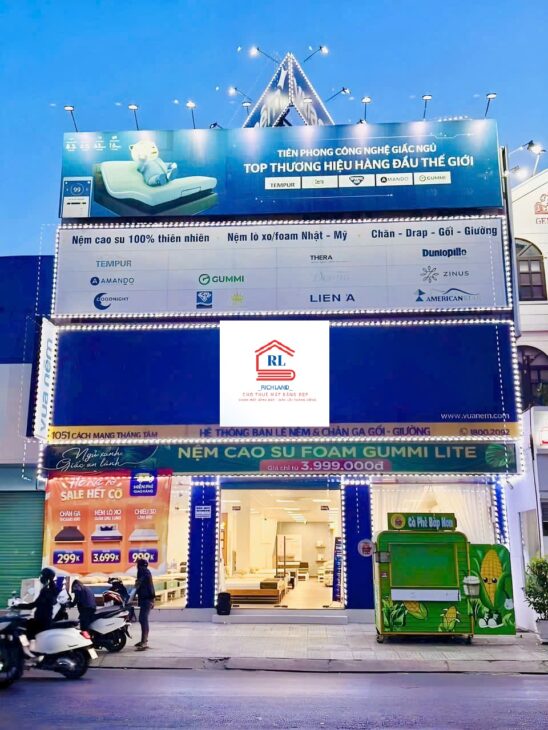 Cho Thuê Nhà Mặt Tiền 1051-1053 CMT8, Phường 7, Quận Tân Bình, Diện tích: 12m x 25m_Giá 200 Triệu