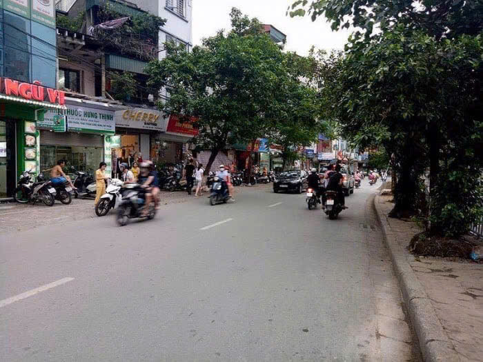 KHÂM THIÊN-ĐỐNG ĐA- CHỦ TỰ XÂY KCBTCC- HAI THOÁNG FULL NỌI THẤT-KHỦNG DT 65M, 4 TẦNG, CHỐT QUANH 8