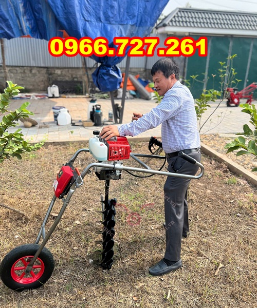 Máy khoan đất có bánh xe Mitsubishi TB43 2.2kw