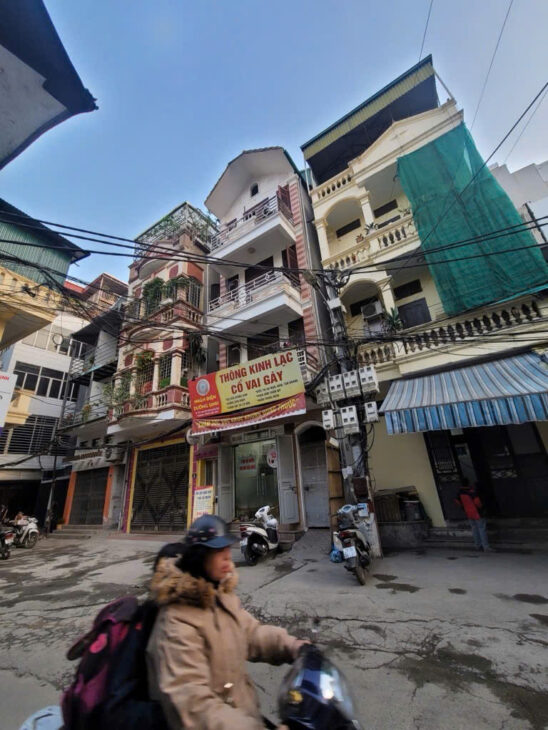 bán nhà Giáp Bát 103m 3 ô tô tải tránh đỗ trước cửa, kinh doanh sầm uất