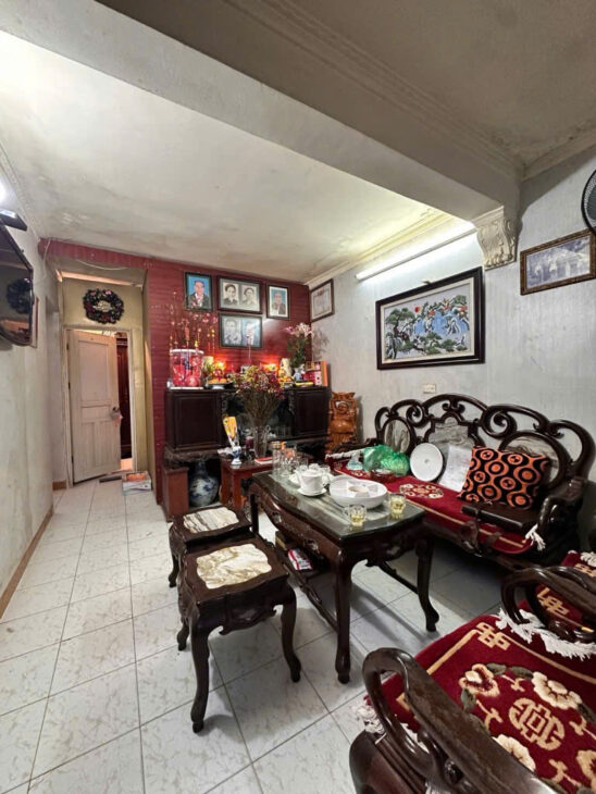 Bán nhà tập thể tầng 1 bùi ngọc dương 1 nhà ra phố kinh doanh hai bà trưng