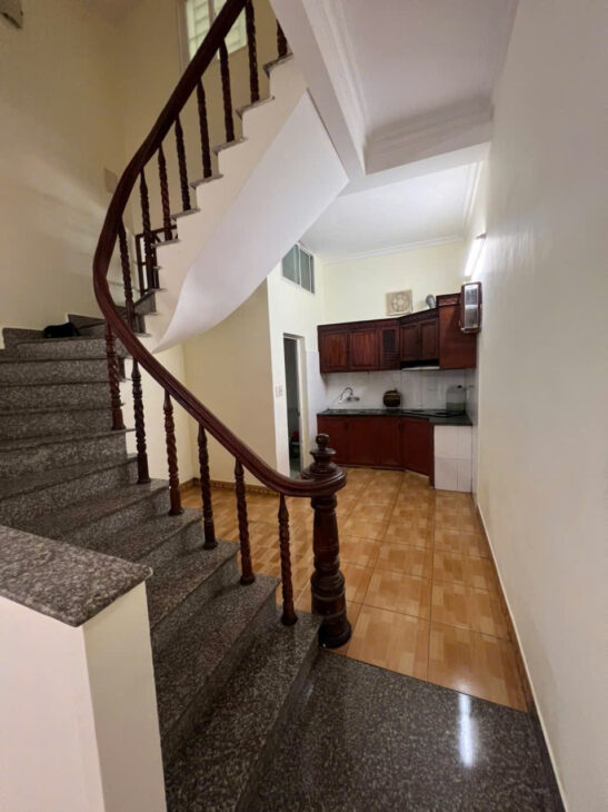 Bán nhà Thiên Lôi gần Cầu Rào, 40m 3 tầng, ngõ nông, Giá 2.25 tỉ