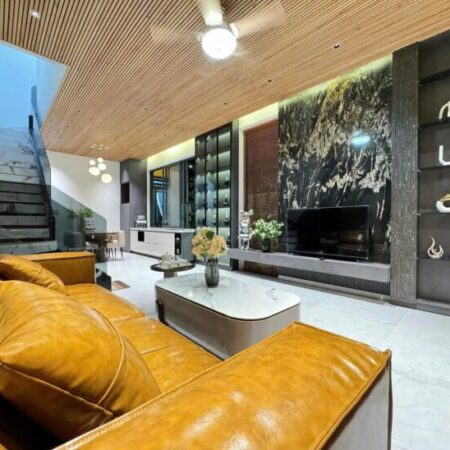 BÁN NHÀ PHỐ ĐÀM QUANG TRUNG, 5 TẦNG, NGÕ THOÁNG, GẦN AEON MALL