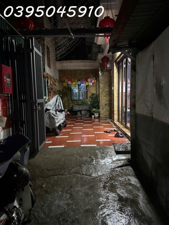 ???????????? NHÀ ĐẸP PHỐ THANH AM, Ô TÔ ĐỖ CỔNG- CÁCH 10M NHÀ RA TRỤC CHÍNH Ô TÔ QUAY ĐẦU – KHU VỰC NGẬP