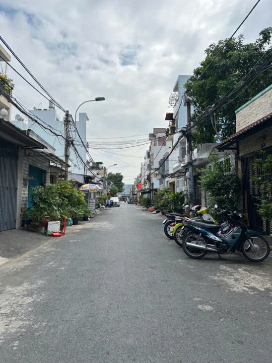 Nhà mặt tiền đường số khu Tân Kiểng. Giá TL 11.8 tỷ.