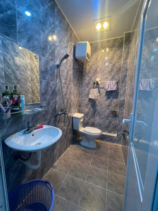 Bán nhà ngõ 739 Nguyễn Văn Linh, 50m 4 tầng, ô.tô đỗ cửa , Giá 3.48 tỉ