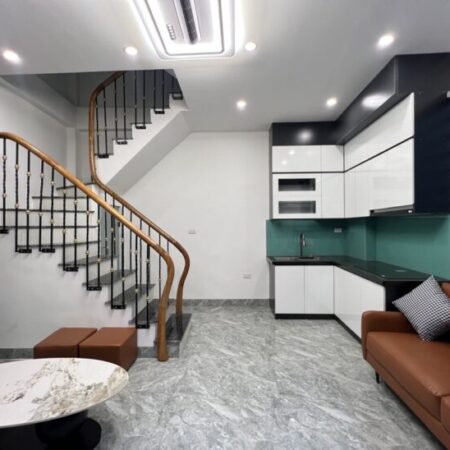 Siêu phẩm khâm thiên,xây mới,lô góc,gần ô tô,2 thoáng dt,22m-5t-mt,5.5m giá chỉ 6.1 tỷ