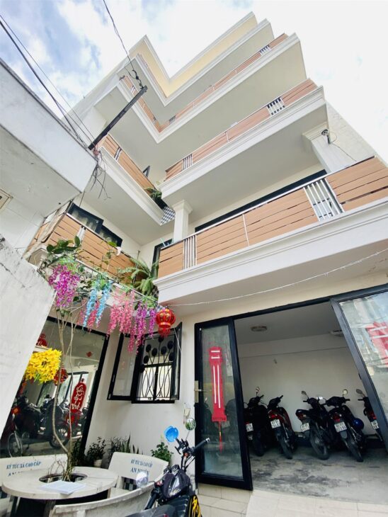 NHÀ BÁN DƯƠNG QUẢNG HÀM, DIỆN TÍCH 178M2, 5 TẦNG, 18 PHÒNG, DÒNG TIỀN TRÊN 100 TRIỆU, GIÁ BÁN NHANH
