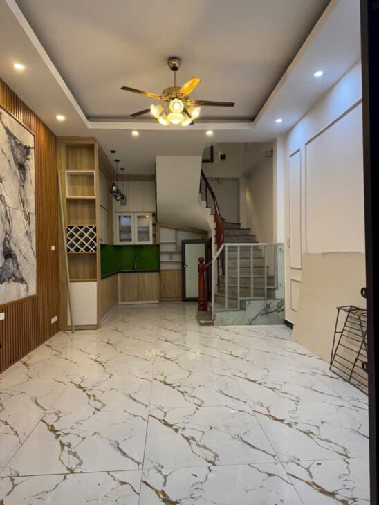 Bán nhà bạch mai 4 tầng long lanh ở ngay cách phố 30m hai bà trưng