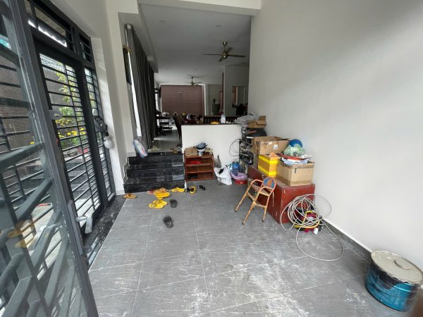 Bình Tân ! CHO THUÊ MB 10m x 14m , Trầng trệt Nhà Villa , MT đường khu kinh doanh sầm uất, thuê 25