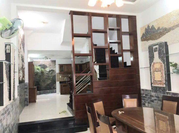 DƯỚI 3 TỶ – 55 M2 – 3 TẦNG KIÊN CỐ – HẺM XE HƠI – NGUYỄN VĂN TẠO