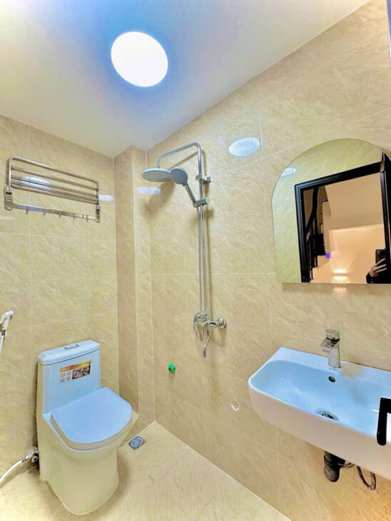 Bán nhà trương định 4 tầng long lanh ở ngay 2 thoáng hoàng mai