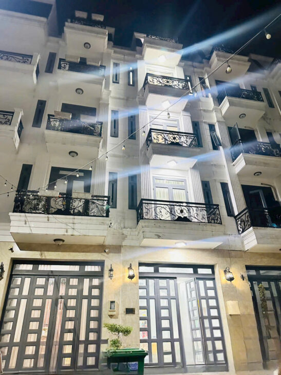 BÁN GẤP NHÀ PHỐ 5 TẦNG – THANG MÁY NHẬT – 6PN – KHU PHÂN LÔ – ĐƯỜNG 12M – GIÁ CHỈ 5 TỶ 5