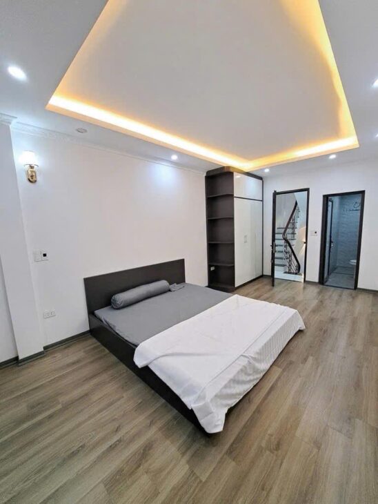 BÁN NHÀ 5 TẦNG MẶT NGÕ LĨNH NAM – HOÀNG MAI – HÀ NỘI – giá bán 5.6 TỶ – SỔ ĐỎ CHÍNH CHỦ 3 PHÒNG