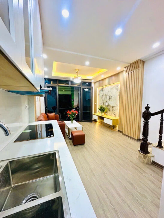 NHÀ ĐẸP HỒNG MAI – LONG LANH – TẶNG FULL NT – PHÂN LÔ 6 TẦNG – 4.65 TỶ