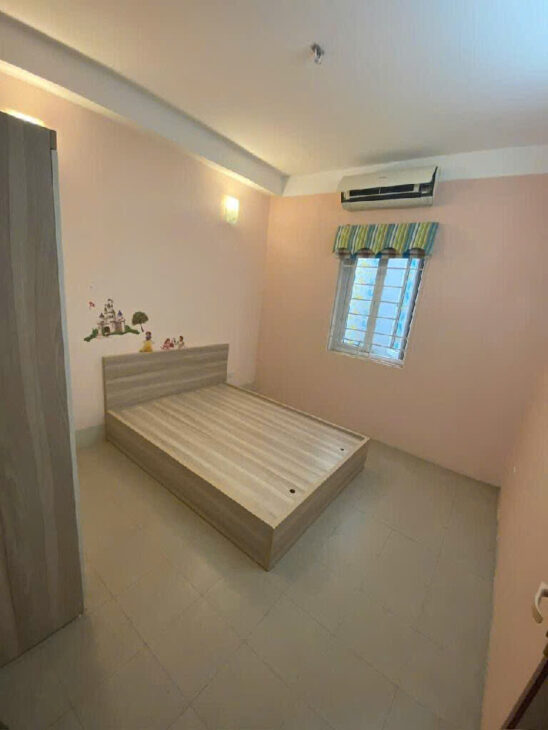 VŨ TRỌNG PHỤNG-THANH XUÂN- DÂN XÂY KCBTCC-NHÀ ĐẸP Ở NGAY-FULL NỘI THẤT- DT 40m x 5 TẦNG, CHỐT QUANH