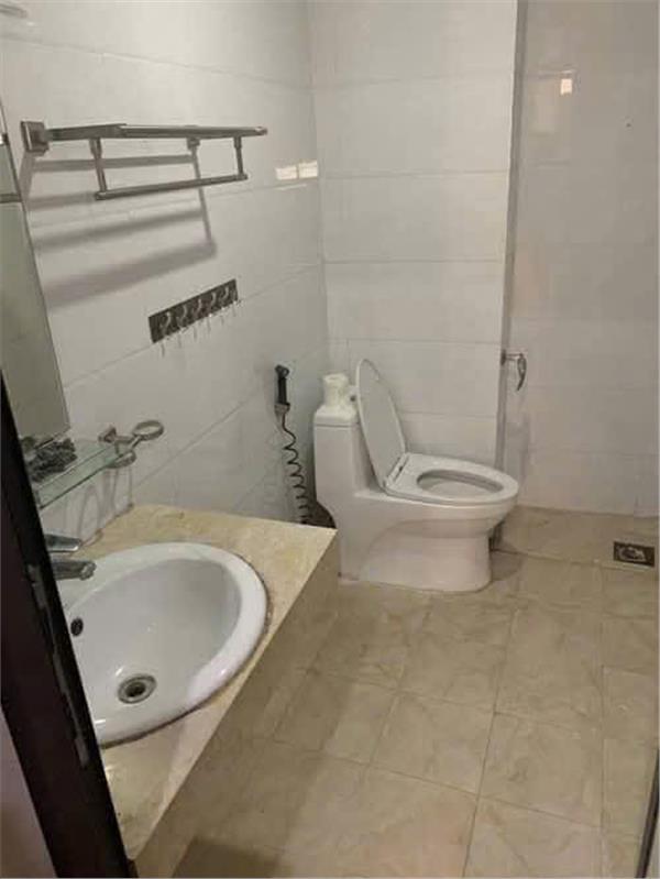 Chủ mót bán giảm 300tr, giá còn 4.99 tỷ, để oto siêu gần, 30m2, 4 tầng, mt 4.08, đủ công năng