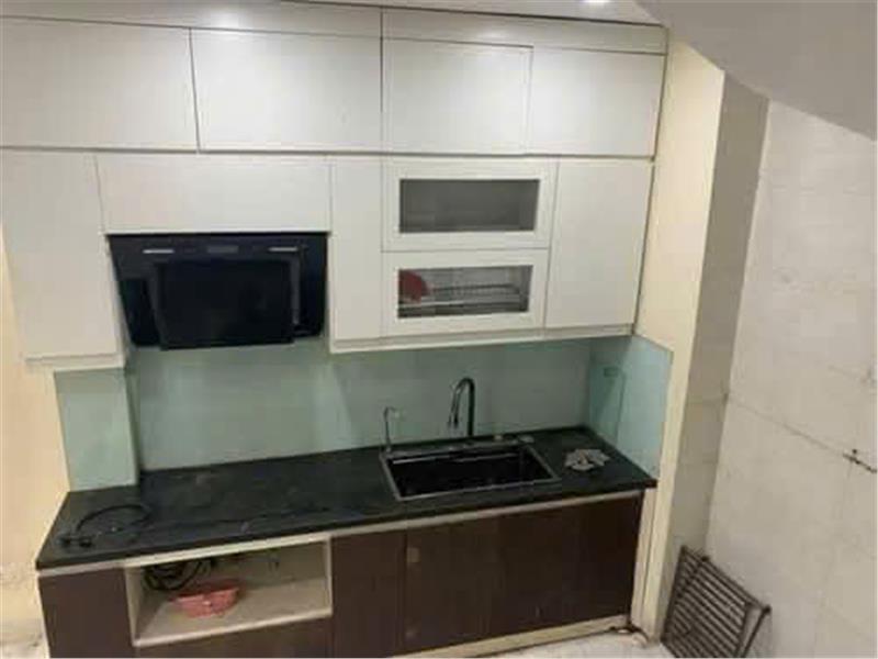 Chủ mót bán giảm 300tr, giá còn 4.99 tỷ, để oto siêu gần, 30m2, 4 tầng, mt 4.08, đủ công năng