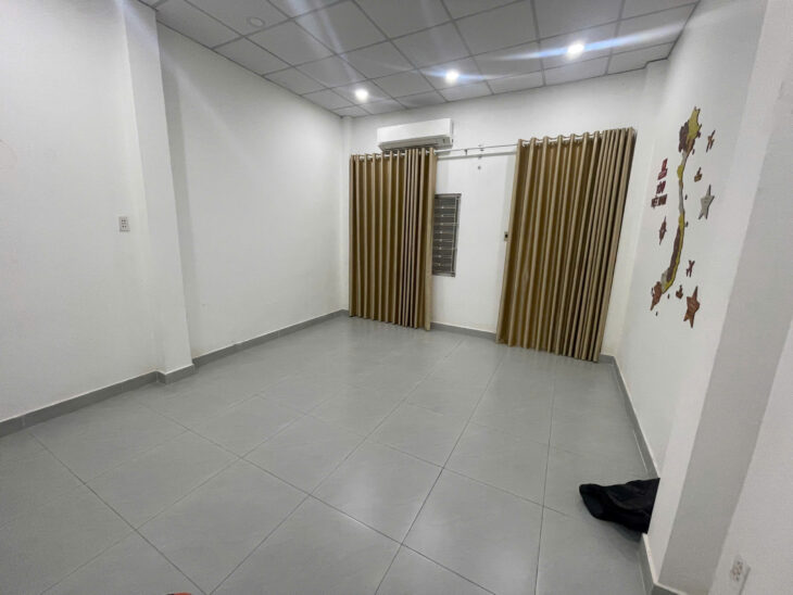 Tân Bình – Khu Sân Bay ! Cho thuê MB Trệt + Lầu 1 , Lầu 3, Tel : 0933231507 ( chính chủ )