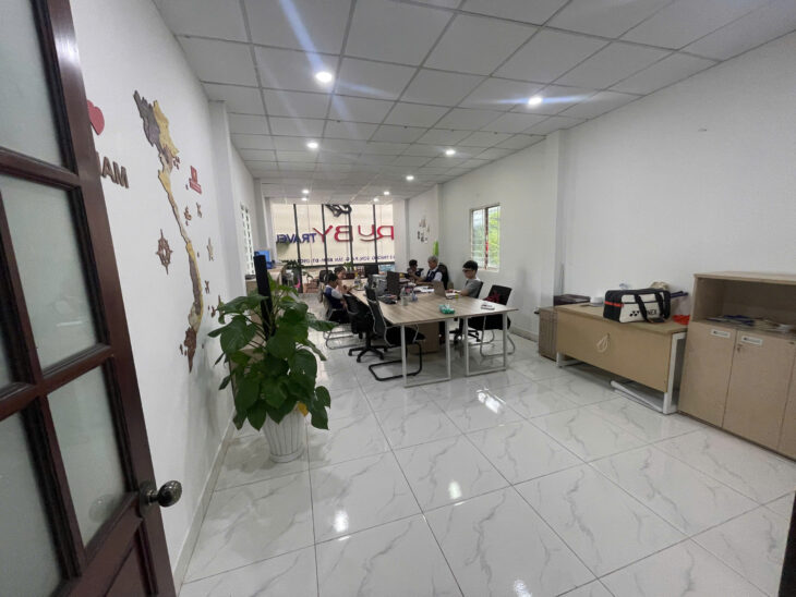 Tân Bình – Khu Sân Bay ! Cho thuê MB Trệt + Lầu 1 , Lầu 3, Tel : 0933231507 ( chính chủ )