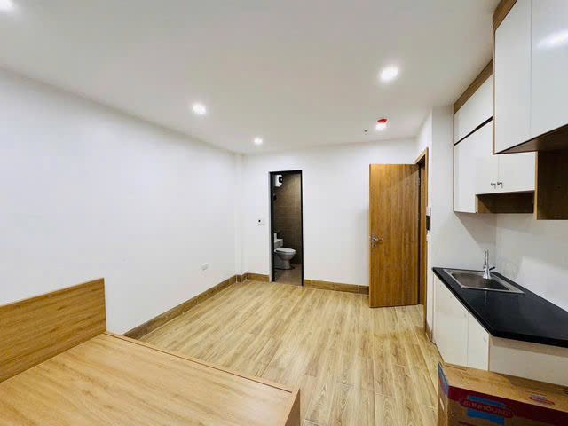 Bán CC mini 7 Tầng Thang Máy giá cực chất 25 tỷ, 85 m2, MT 7m tại Ngõ 18 Đường Tôn Thất Tùng, Đống