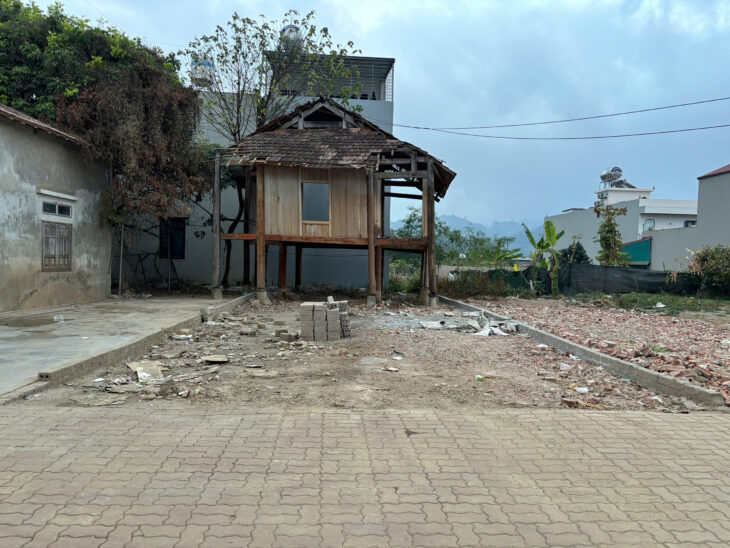 Chính chủ gử bán lô đất mặt đường xã Đông Sang thị xã Mộc Châu, gần rừng thông Bản Áng.