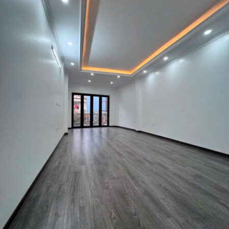 Bán nhà mặt phố lĩnh nam 5 tầng thang máy long lanh kinh doanh ngày đêm hoàng mai