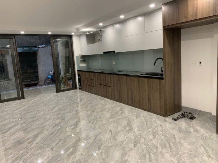 BÁN NHÀ BỒ ĐỀ 55M2* 6 TẦNG* 10.6 TỶ, THANG MÁY, FULL NỘI THẤT