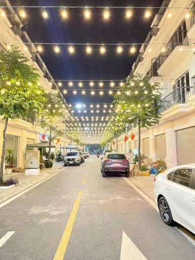 Bán nhà Việt Phát – Vĩnh Niệm, 63m 3 tầng, đưởng 12m, full nội thất, Giá 6.1 tỉ