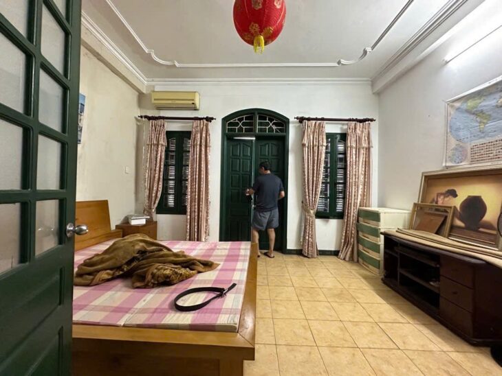 HIẾM LÔ GÓC, 3 THOÁNG BỒ ĐỀ 70M2* 4 TẦNG* 9.0 TỶ. FULL NỘI THẤT