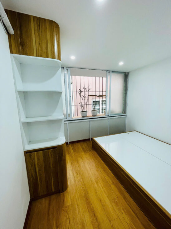 Bán nhà Tập Thể Kim Ngưu, 90m2, 2 tầng , 3 ngủ, full đồ ở luôn, 3.1 tỷ . HIẾM.