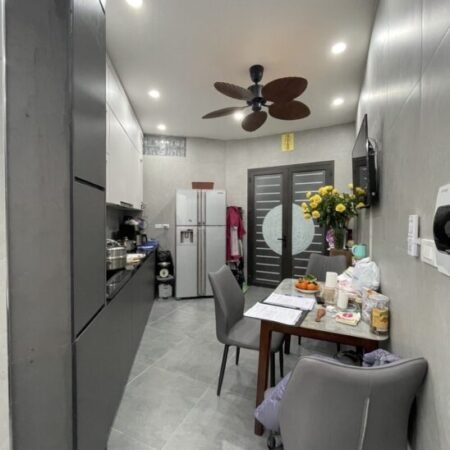 BÁN NHÀ DÂN XÂY -NGÕ HÒA BÌNH-PHỐ KHÂM THIÊN 2 TẦNG-50M2- GIÁ CHỈ 11 TỶ