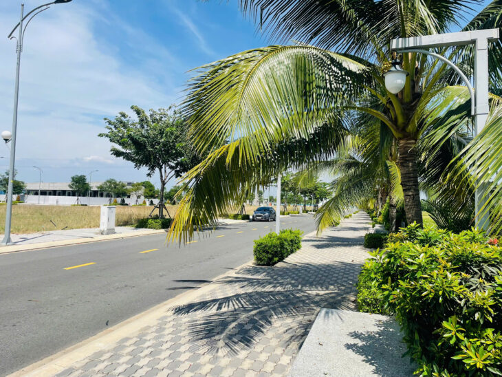 ĐẤT NỀN CÓ SỔ SẴN ĐỐI DIỆN ECO RETREAT ĐÓN ĐẦU SÓNG ĐẦU TƯ,CÔNG CHỨNG TRONG NGÀY