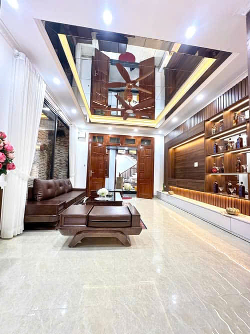 BÁN NHÀ PHAN KẾ BÍNH 37M 5 TẦNG FULL NỘI THẤT GẦN PHỐ GIÁ 8.9 TỶ