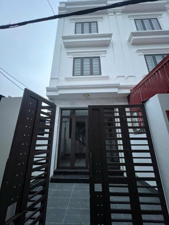 Bán nhà Vĩnh Cát – Vĩnh Niệm, 58m 3 tầng, sân cổng riêng, mới tinh, Giá 3.2 tỉ