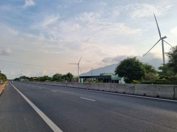 ???? BÁN 2 LÔ ĐẤT MẶT TIỀN QUỐC LỘ 1A – NINH THUẬN ????