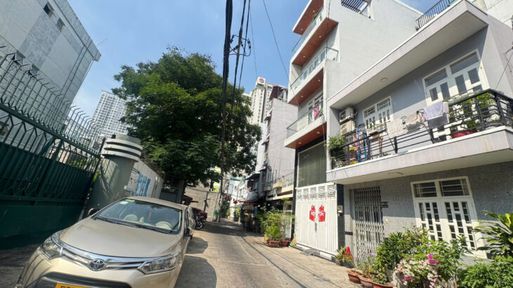 CHÍNH CHỦ CẦN BÁN NHÀ MẶT TIỀN ĐƯỜNG XE HƠI ĐẬU CỬA ĐƯỜNG BẾN VÂN ĐỒN, P.10, QUẬN 4 – NGANG LỚN