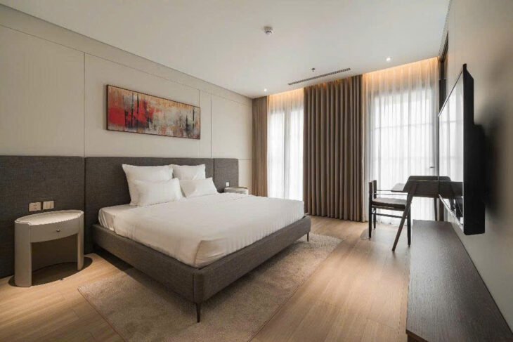 Bán nhà mặt phố phù đổng thiên vương 10 tầng thang máy long lanh hai bà trưng