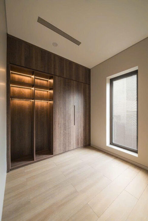 Bán nhà mặt phố phù đổng thiên vương 10 tầng thang máy long lanh hai bà trưng