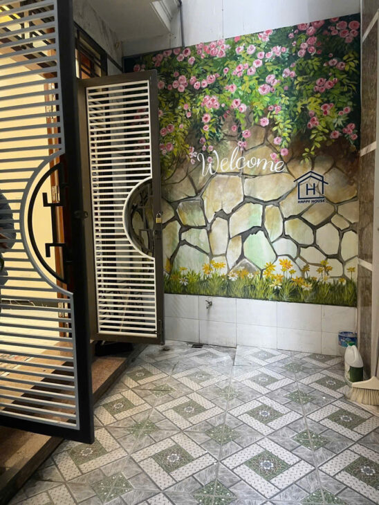 HIẾM – NGUYỄN VĂN CỪ – LONG BIÊN – 1P SANG PHỐ – OTO – 37M2 – 5 TẦNG – 6TY5