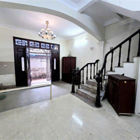 EM BÁN NHÀ Ở #SƠNTÂY #BAĐÌNH – NHÀ LÔ GÓC – 2 THOÁNG CỬA SỔ MỞ 2 BÊN – NGÕ NÔNG GẦN PHỐ – SỔ ĐỎ ĐẸP