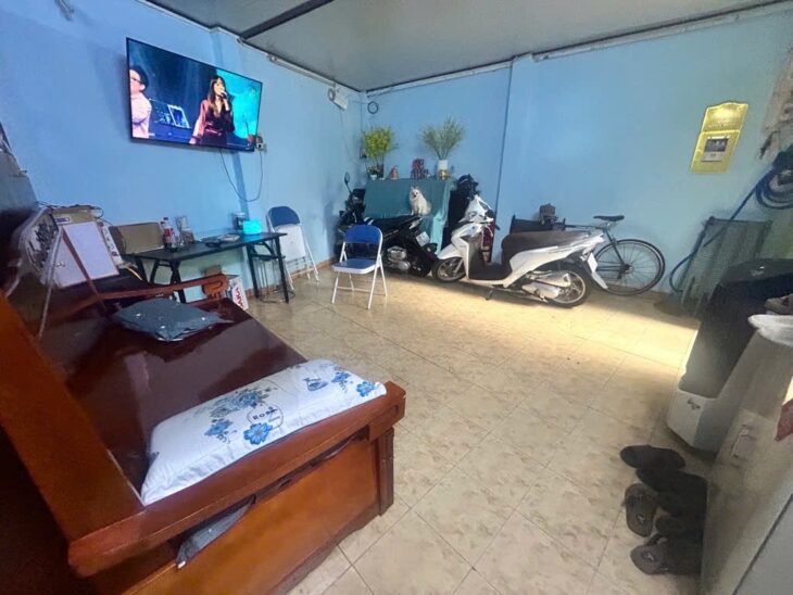 NHÀ HẺM XE HƠI – Q6 – HỒNG BÀNG – CÂY GÕ 3/2 – 43M2 – 2PN 2WC – 3.2 TỈ