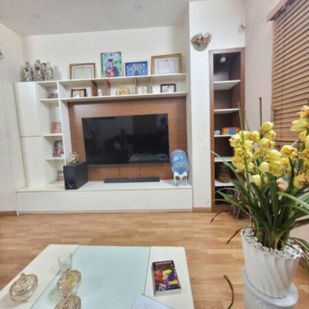 TÔN THẤT TÙNG-ĐỐNG ĐA-LÔ GÓC 3 THOÁNG-FULL NỘI THẤT-DT KHỦNG 48m x 4 TẦNG, MT 5,7m, GIÁ QUANH 9 TỶ