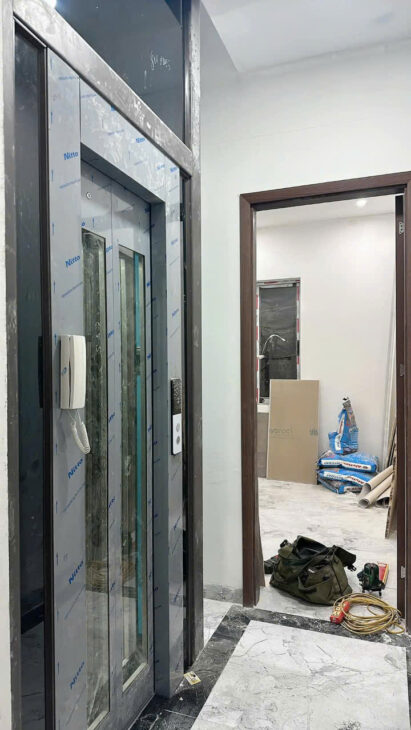 PHÂN LÔ, Ô TÔ TRÁNH, KINH DOANH, THANG MÁY, SỔ HOA HẬU-Trần Quốc Hoàn 40m, 5 T, MT 4m, 17.2 tỷ