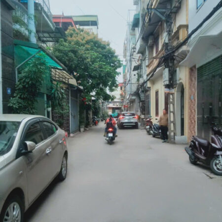 Bán Nhà: Tựu liệt, 50m2, kinh doanh, oto tải đỗ tránh, Otô ngủ trong nhà. Hơn 7 tỷ Bán Nhà: Tựu liệt, 50m2, kinh doanh, oto tải đỗ tránh, Otô ngủ trong nhà. Hơn 7 tỷ