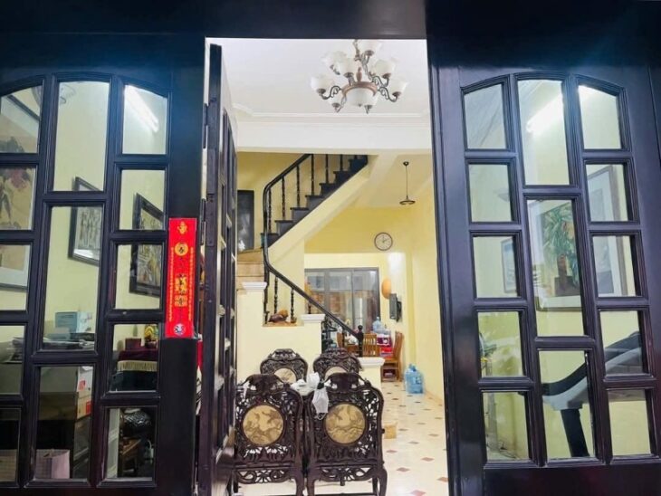 BÁN NHÀ ĐẸP CẦU GIẤY, HÀ NỘI 80M, 4T, MT 4.5M, OTO ĐỖ CỬA, 2 THOÁNG, Ở NGAY, 25 TỶ. 0937651883.